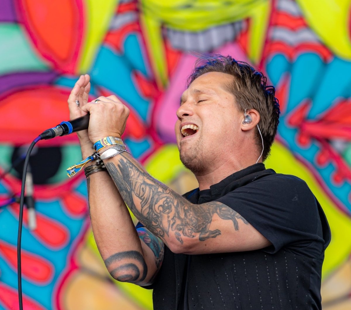 Oceans Calling artist performing at Oceans Calling